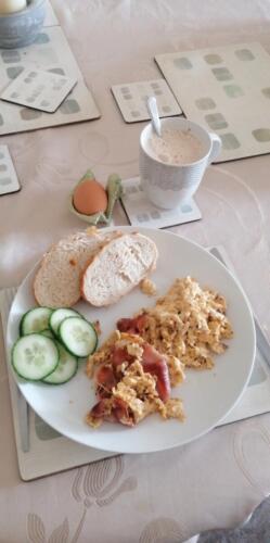 Frühstück bei der Gastmutter